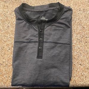 Dry fit men’s long sleeve shirt